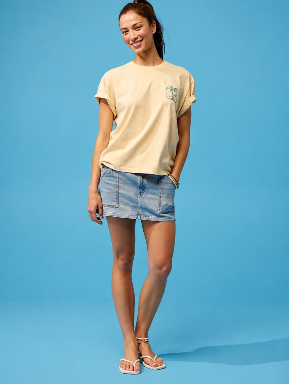 New! American Eagle x Smiley Graphic Tee Shrunken Fit XL  Unisex - Picture 5 of 9